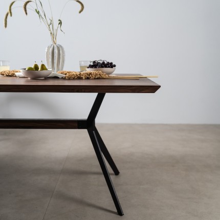 Eettafel Downtown walnoot Kare Design